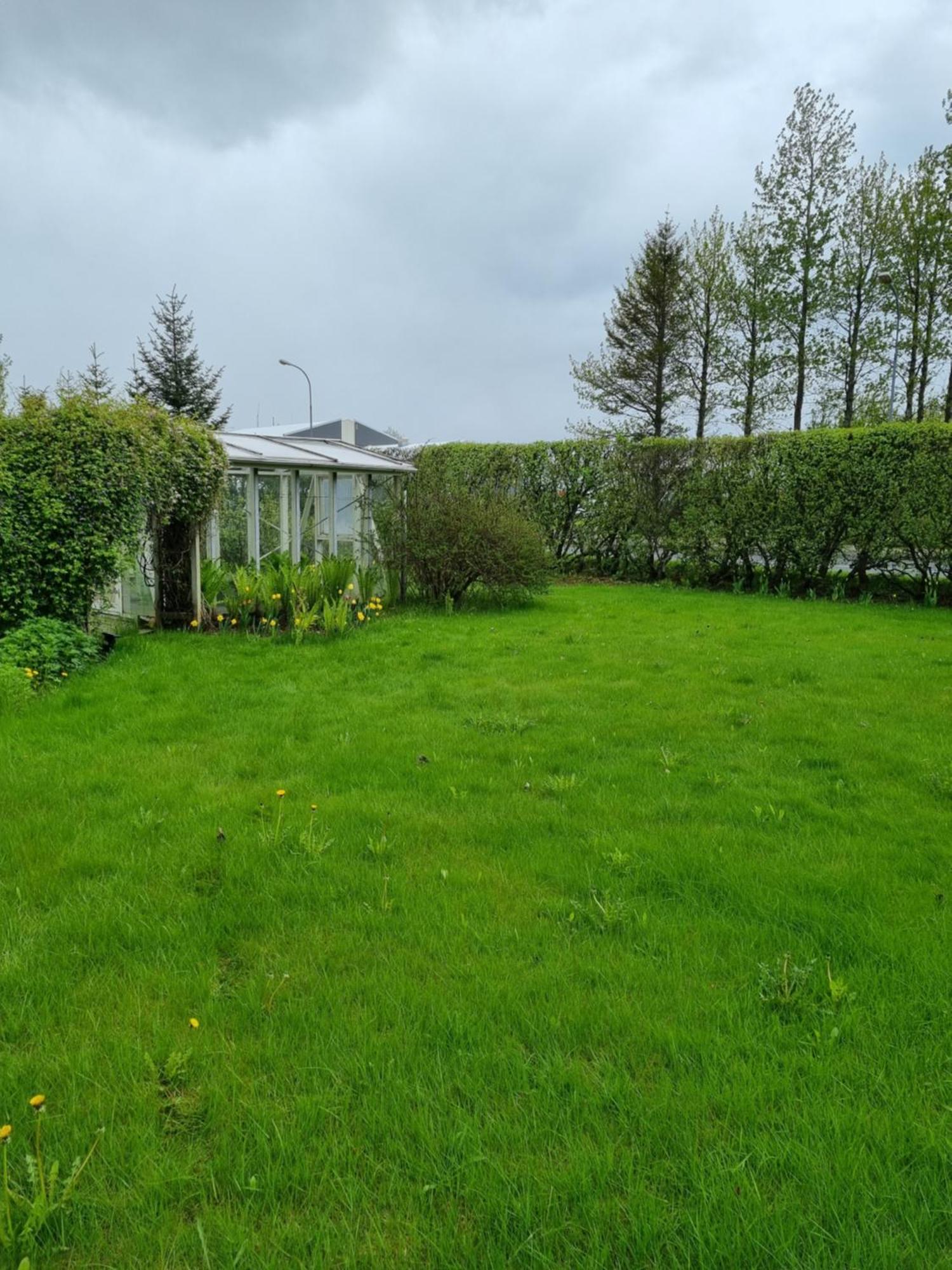 Spoi Guesthouse Hvolsvöllur Esterno foto